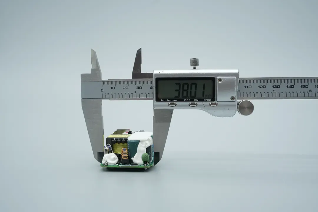 Teardown of Lenovo 68W Original USB-C PD Fast Charger-Chargerlab