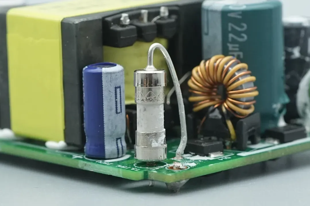 Teardown of Lenovo 68W Original USB-C PD Fast Charger-Chargerlab