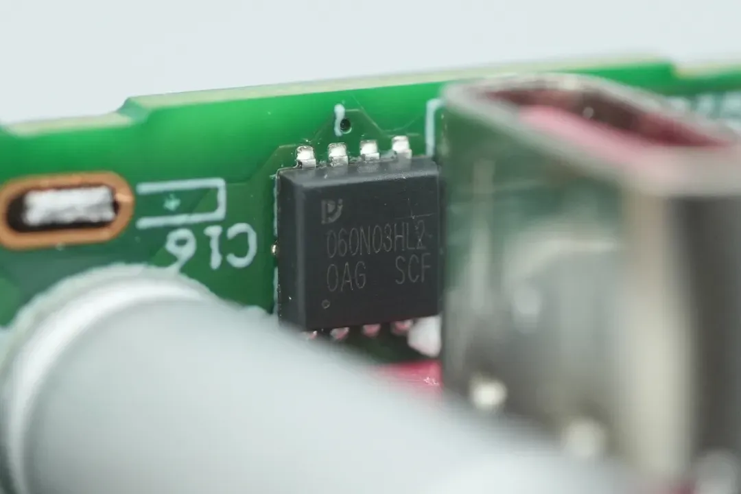 Teardown of Lenovo 68W Original USB-C PD Fast Charger-Chargerlab