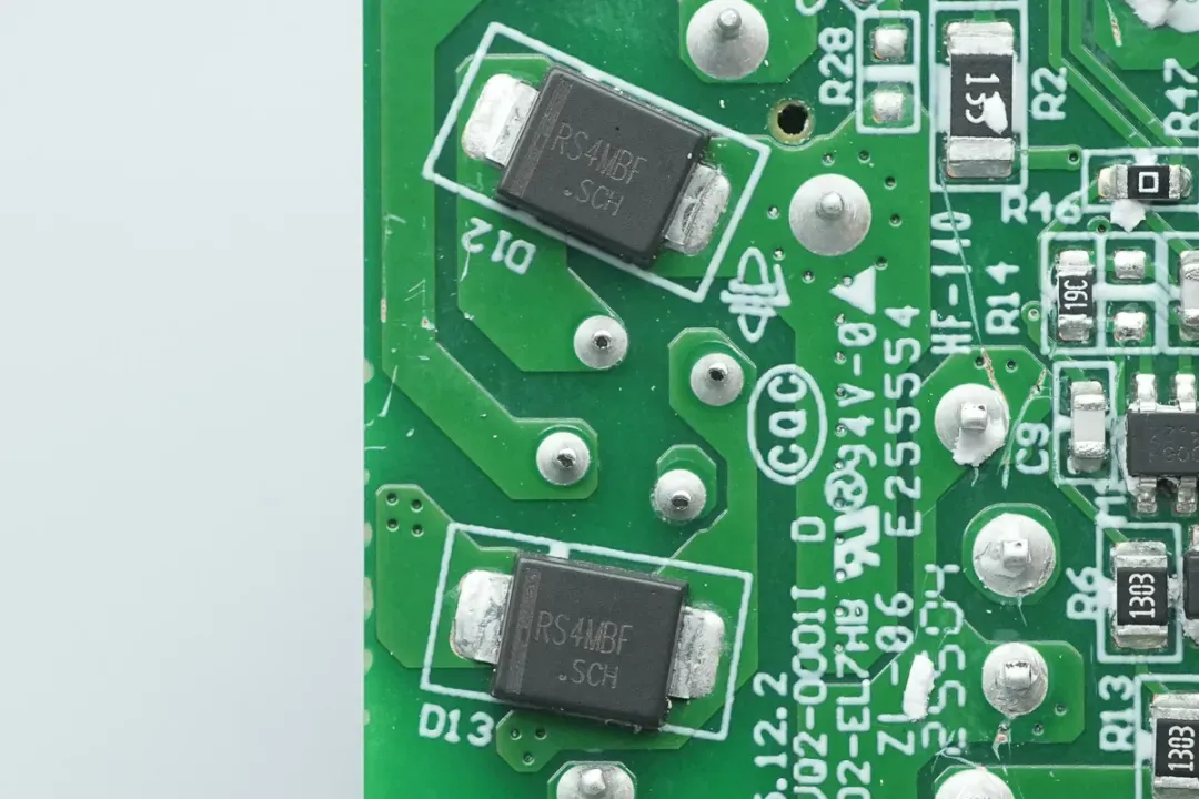 Teardown of Lenovo 68W Original USB-C PD Fast Charger-Chargerlab