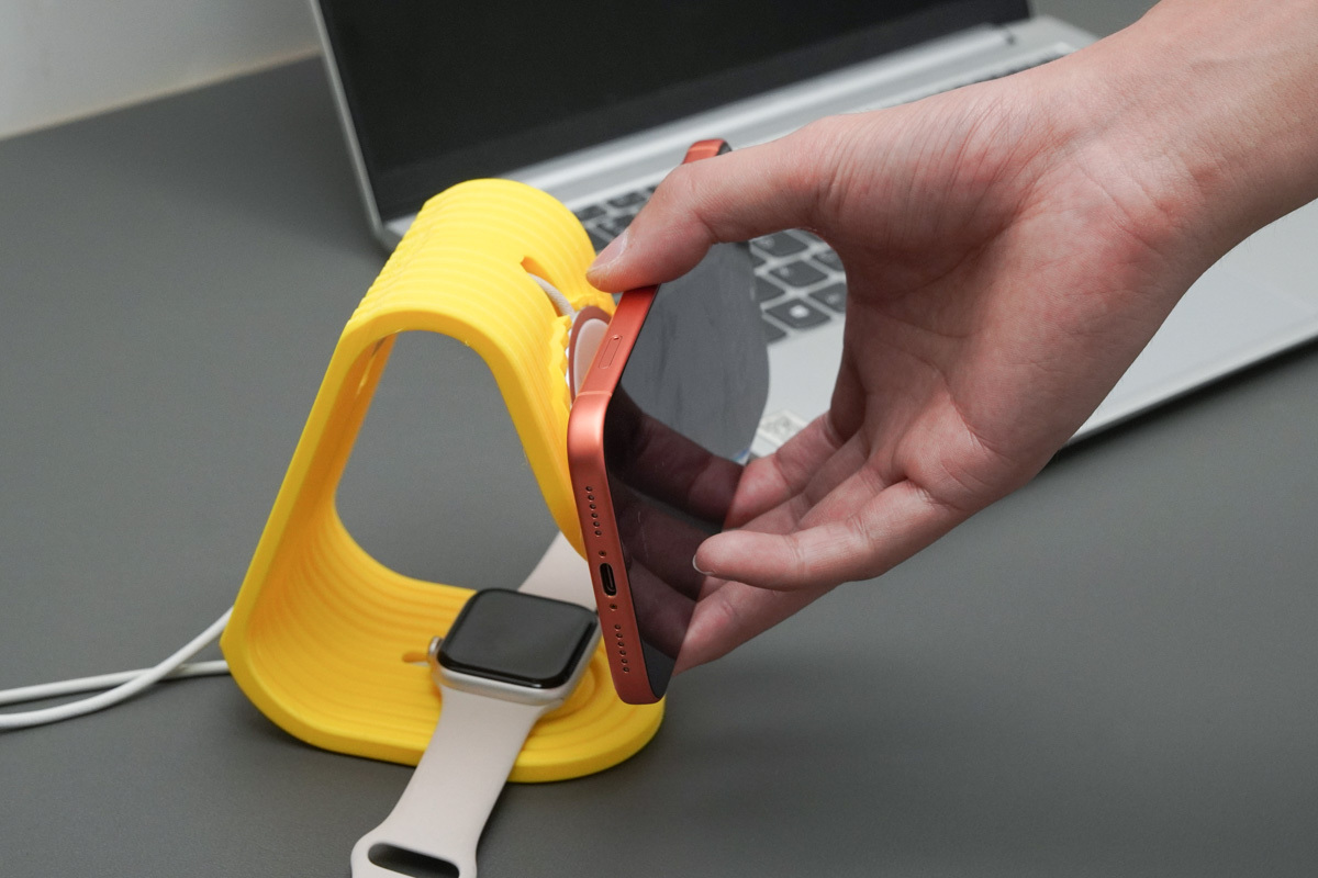 Stop Overpaying for iPhone MagSafe Stands：DIY This $1 Version Today！-Chargerlab