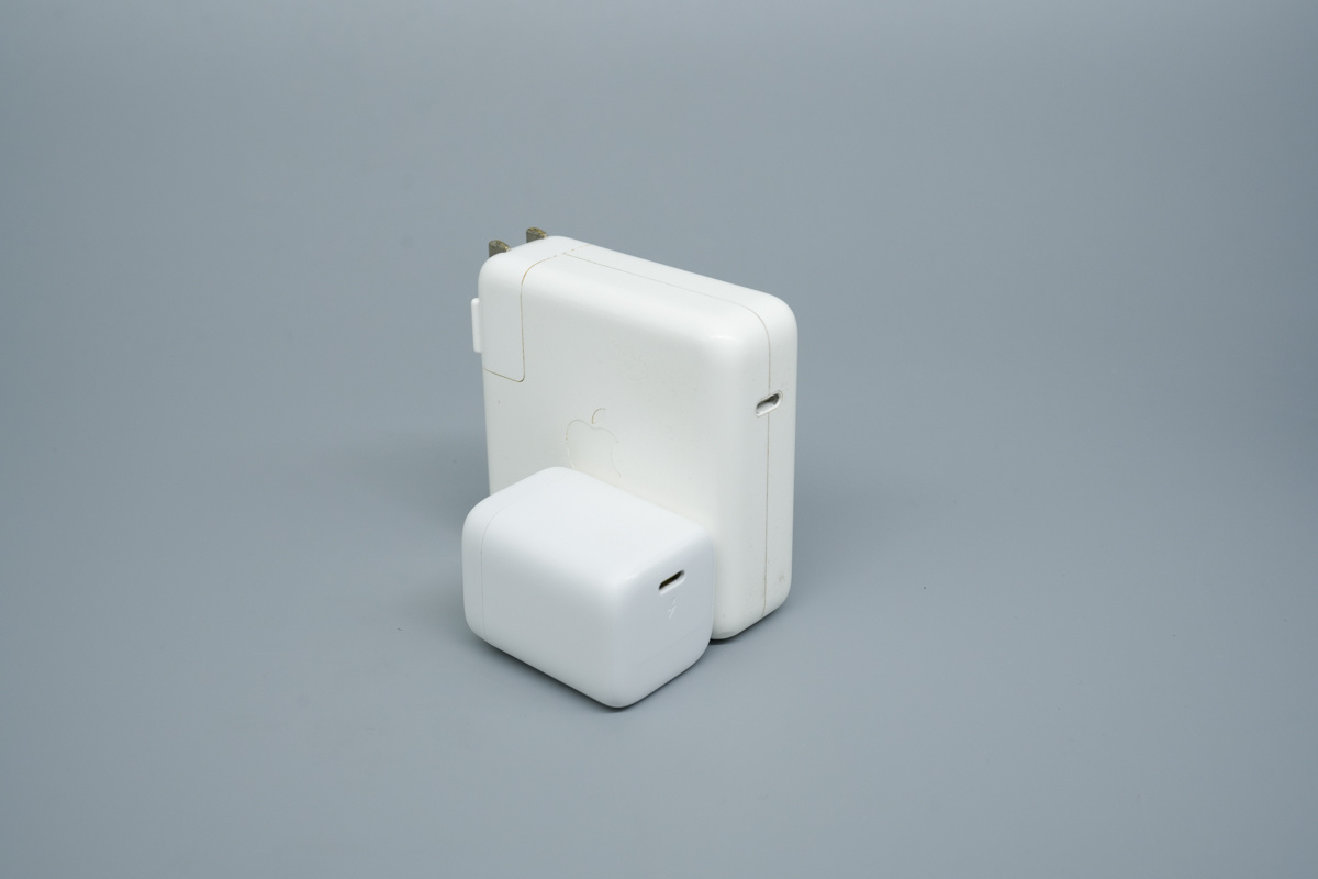 TeardownofBaseus EnerFill FH22 100W GaN PD Fast Charger-Chargerlab
