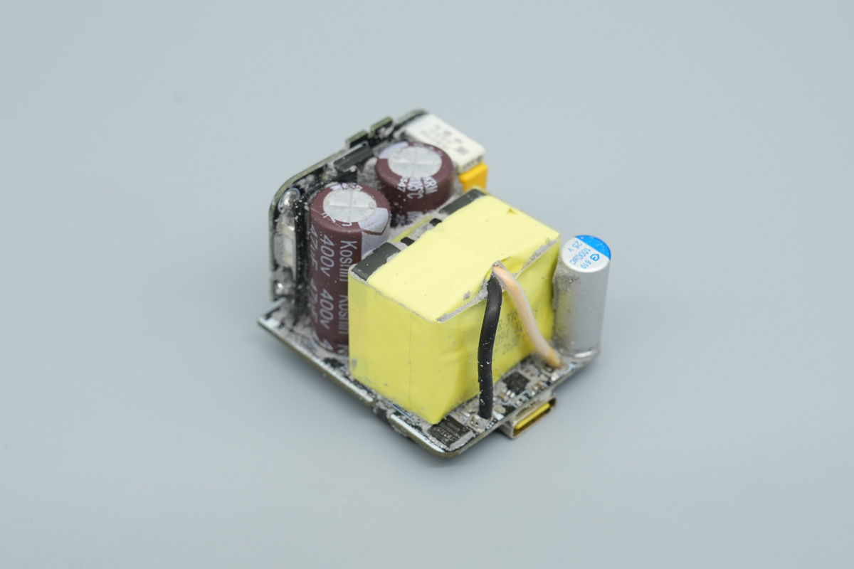 TeardownofBaseus EnerFill FH22 100W GaN PD Fast Charger-Chargerlab