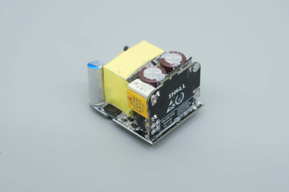 TeardownofBaseus EnerFill FH22 100W GaN PD Fast Charger-Chargerlab