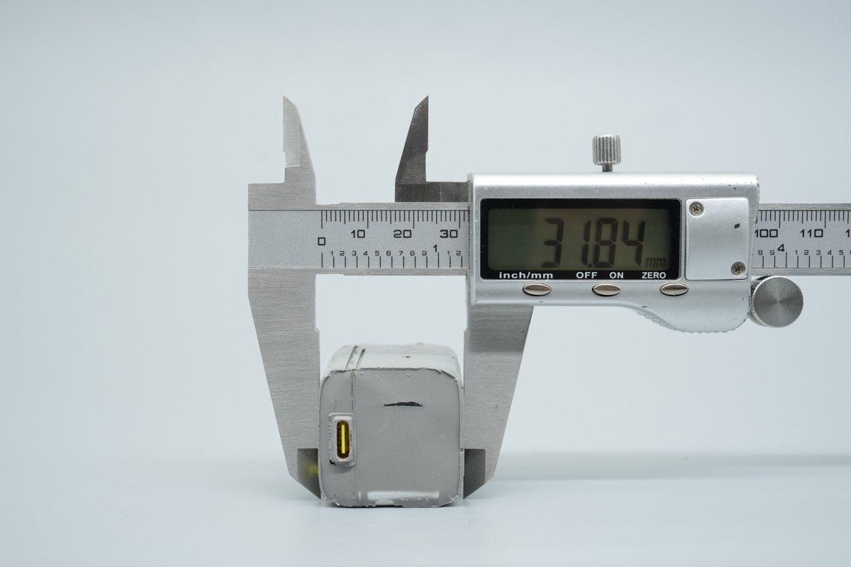 TeardownofBaseus EnerFill FH22 100W GaN PD Fast Charger-Chargerlab