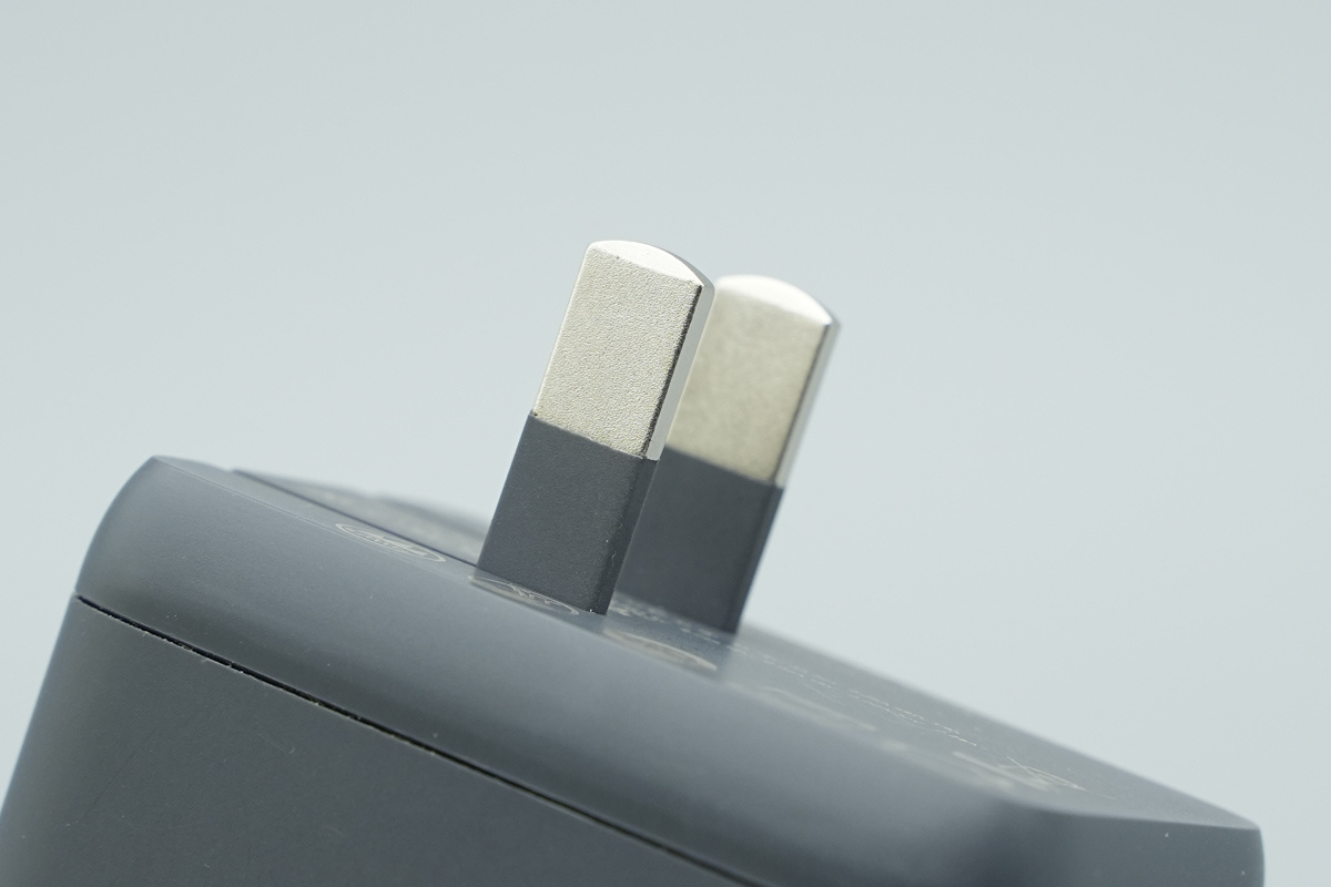 Teardown of the WEX 65W SiC Charger-Chargerlab
