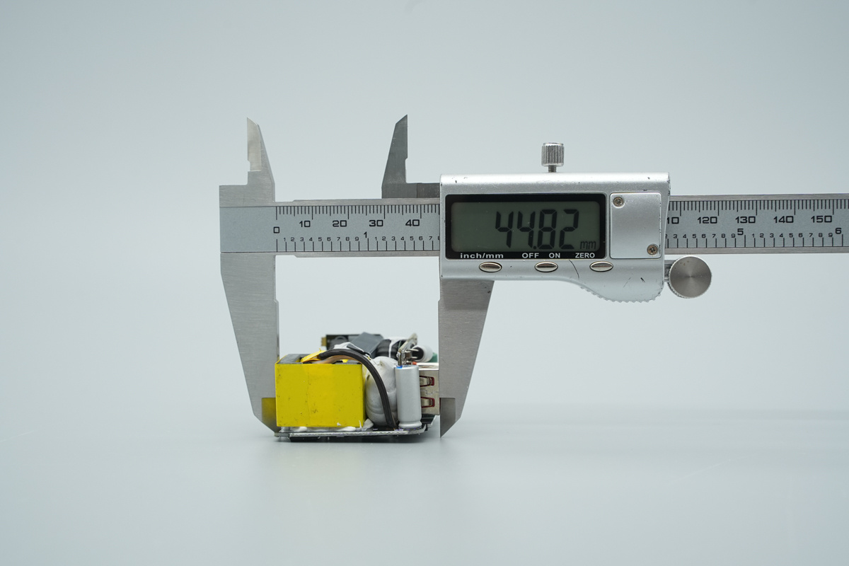 Teardown of the WEX 65W SiC Charger-Chargerlab