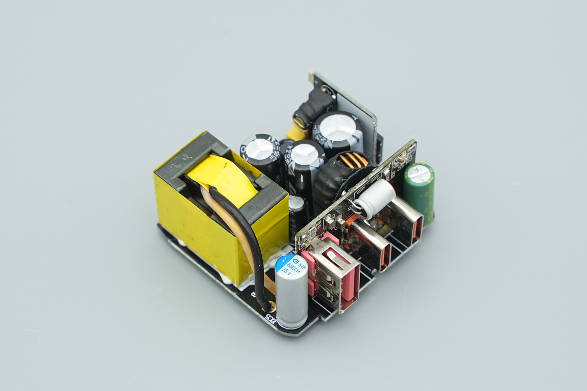 Teardown of the WEX 65W SiC Charger-Chargerlab