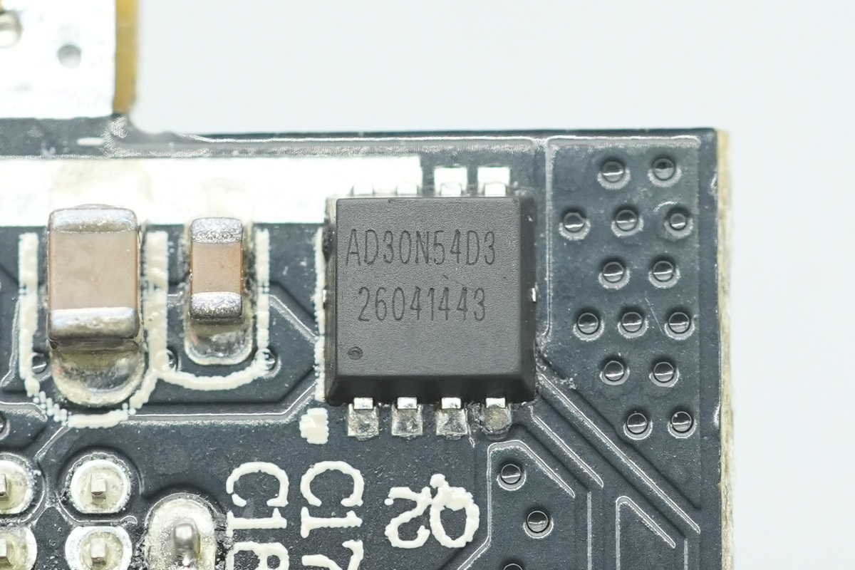 Teardown of the WEX 65W SiC Charger-Chargerlab