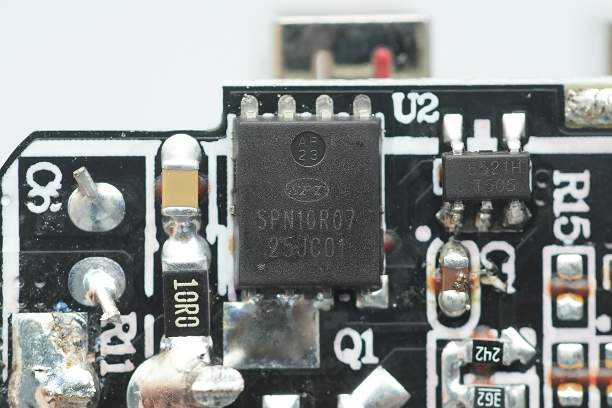 Teardown of the WEX 65W SiC Charger-Chargerlab