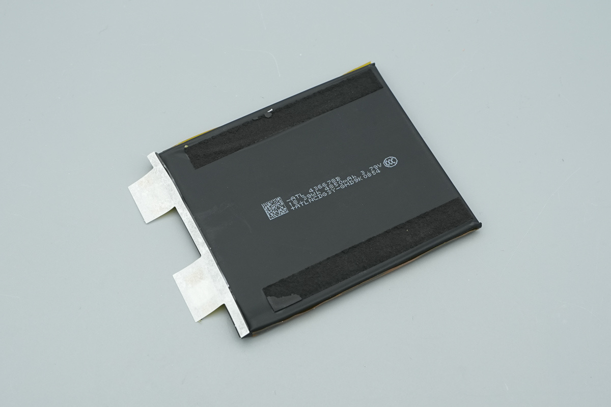 Teardown of the Xiaomi Ultra Slim Power Bank 10,000mAh 45W-Chargerlab