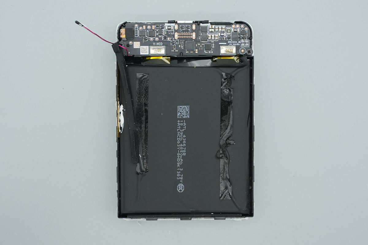 Teardown of the Xiaomi Ultra Slim Power Bank 10,000mAh 45W-Chargerlab