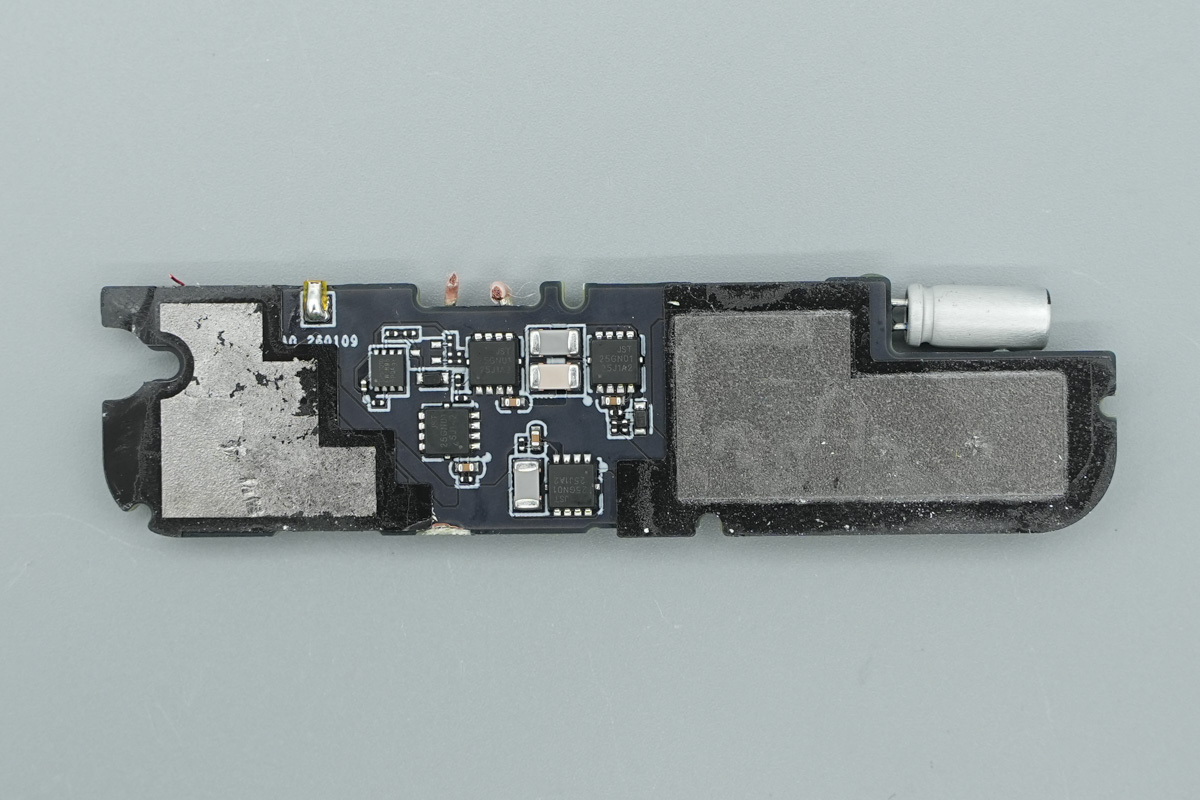 Teardown of the Xiaomi Ultra Slim Power Bank 10,000mAh 45W-Chargerlab