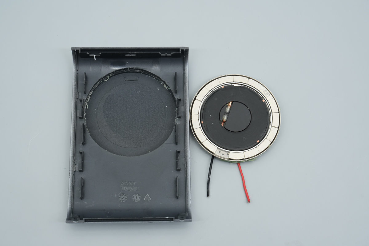 Teardown of the Anker737 MagGo 3-in-1 Wireless Charger-Chargerlab