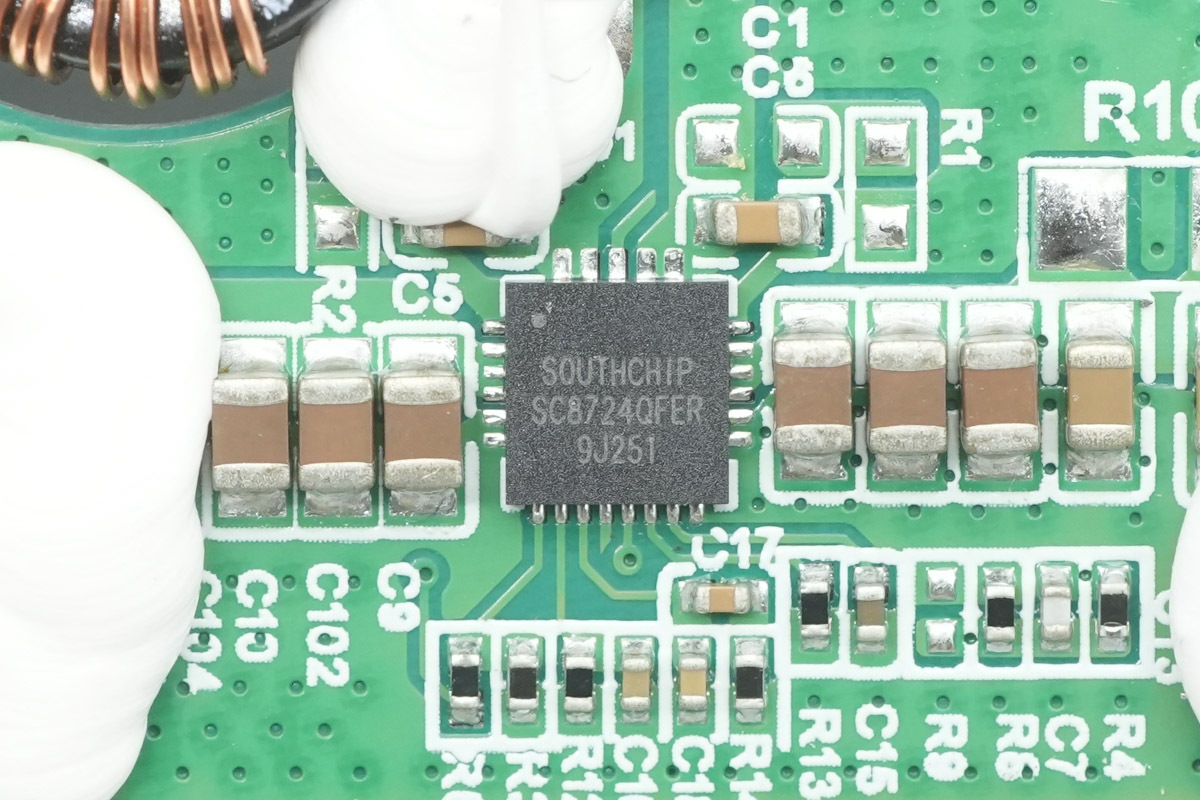 Teardown of the Anker737 MagGo 3-in-1 Wireless Charger-Chargerlab