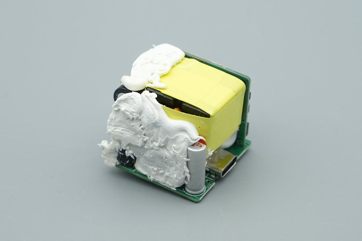 Teardown of the Ruiyuan 65W GaN PD Fast Charger-Chargerlab