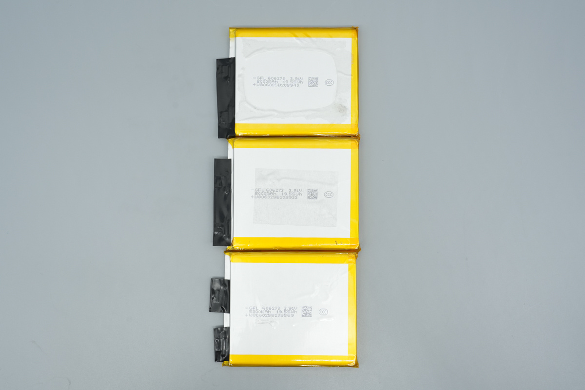 Teardown of the OPPO SUPERVOOC 120W Super Flash Charge Power Bank 15000-Chargerlab