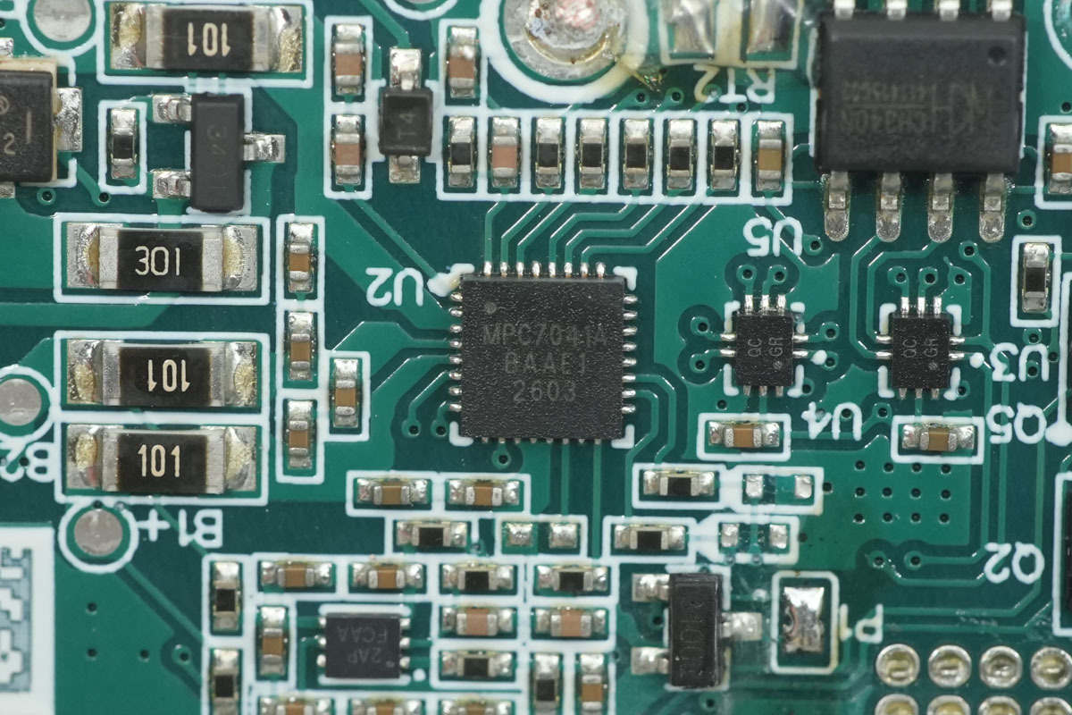Teardown of the OPPO SUPERVOOC 120W Super Flash Charge Power Bank 15000-Chargerlab