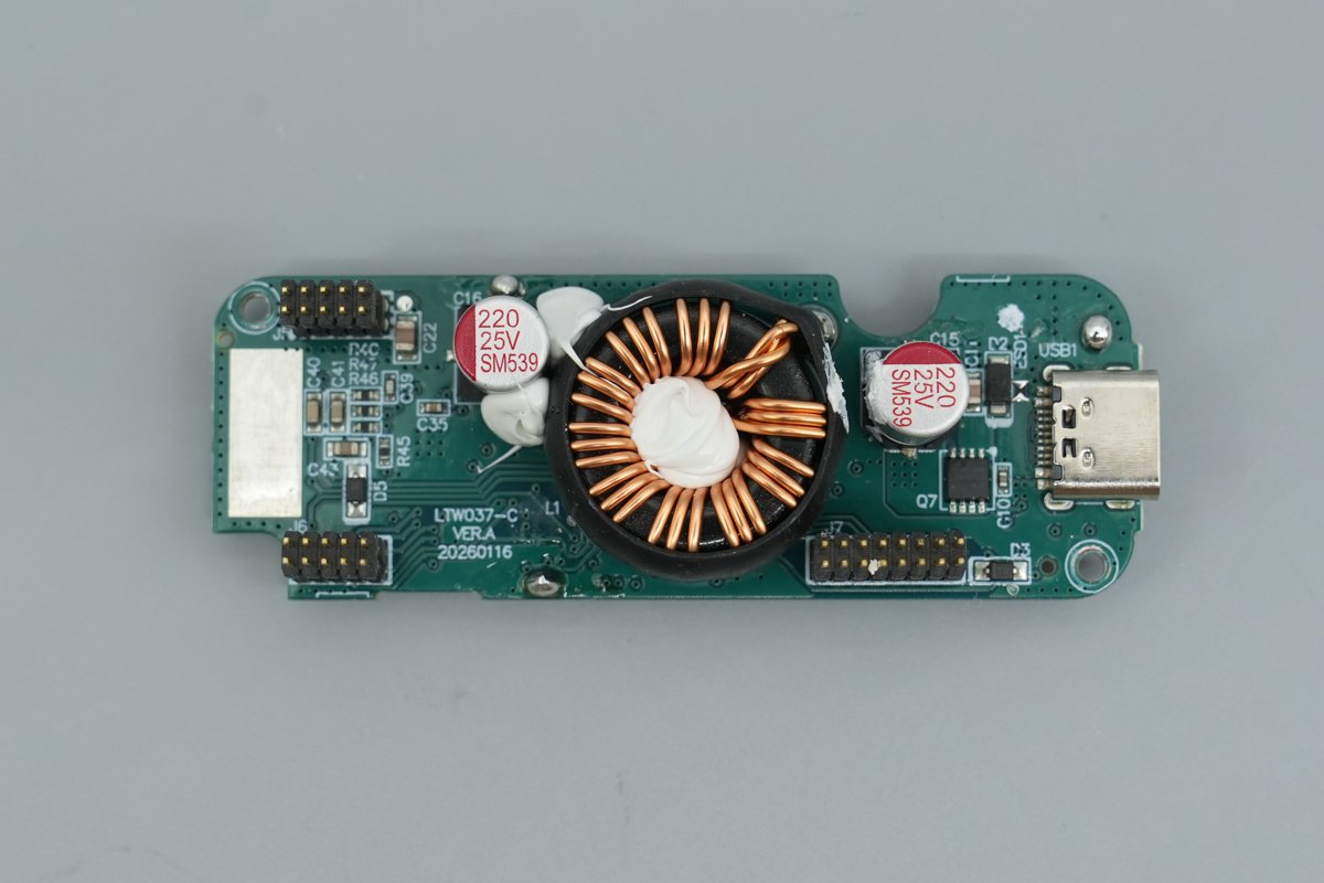 Teardown of the OPPO SUPERVOOC 120W Super Flash Charge Power Bank 15000-Chargerlab