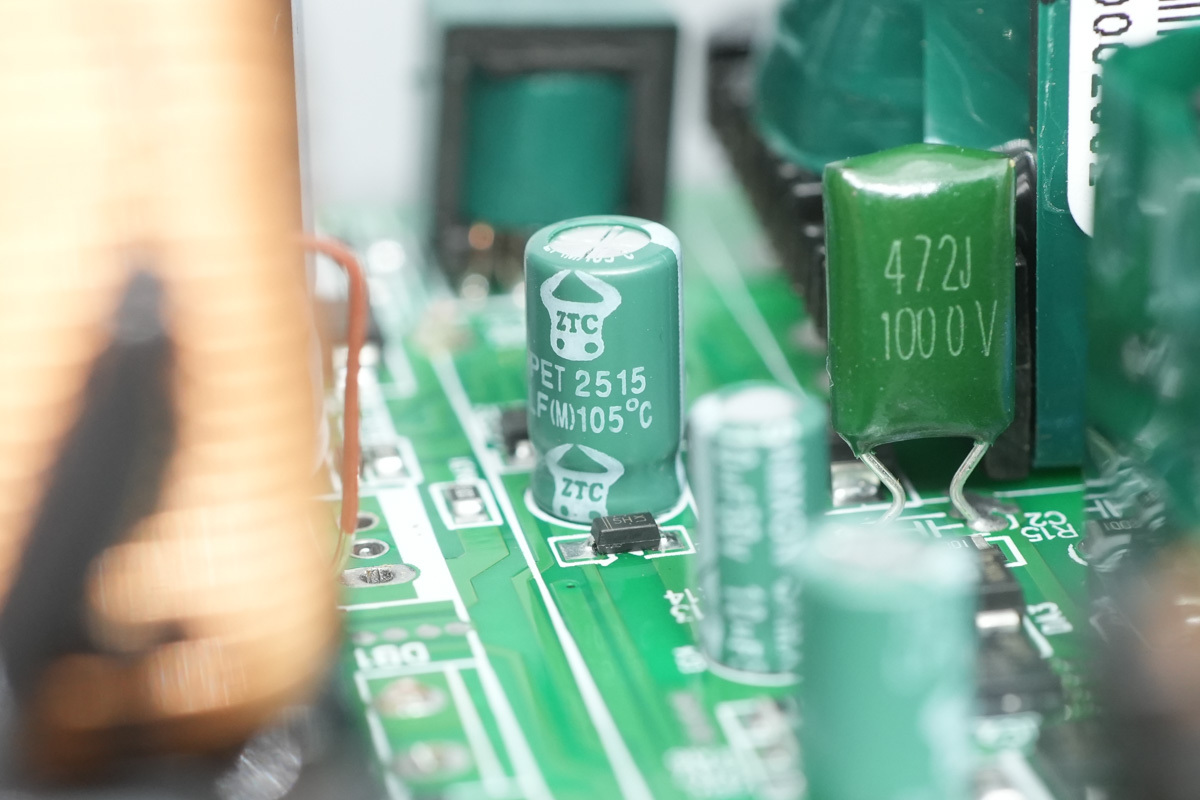 Teardown of Acer AC650 650W Fully Modular PC PSU-Chargerlab