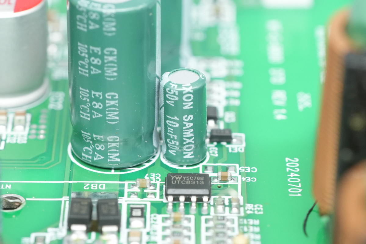 Teardown of Acer AC650 650W Fully Modular PC PSU-Chargerlab