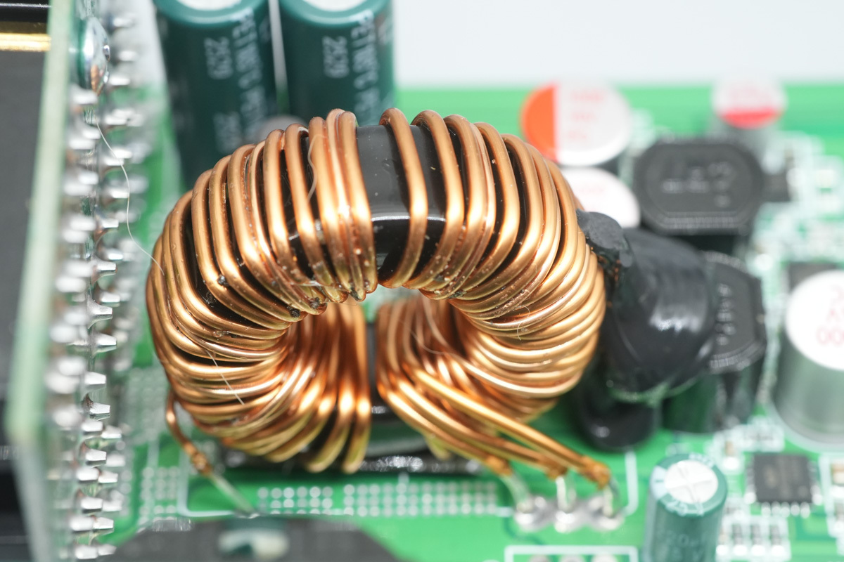 Teardown of Acer AC650 650W Fully Modular PC PSU-Chargerlab
