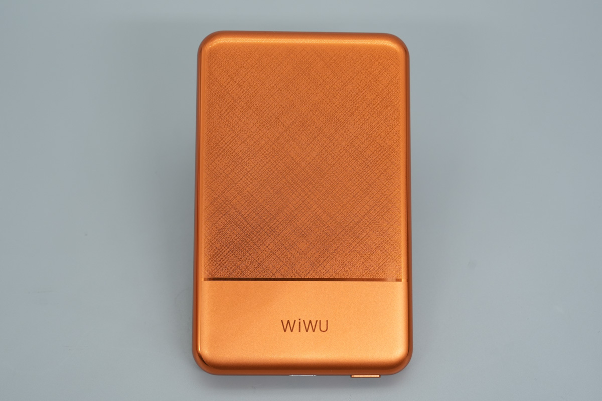 Teardown of the WiWU Silver Seraph Alloy Unibody Power Bank-Chargerlab