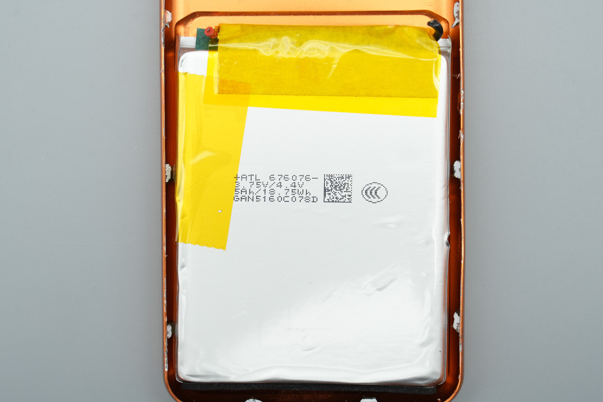 Teardown of the WiWU Silver Seraph Alloy Unibody Power Bank-Chargerlab