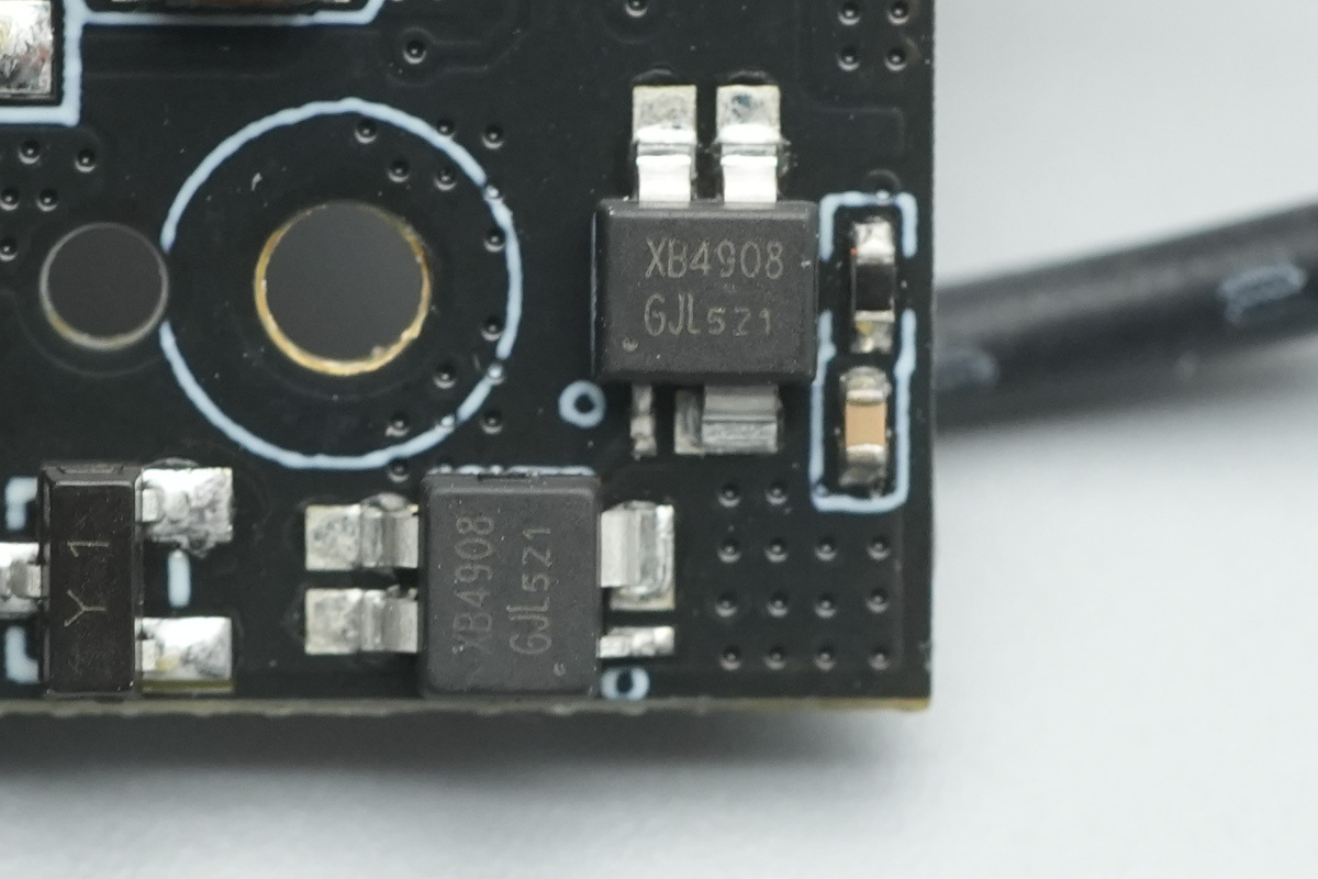 Teardown of the WiWU Silver Seraph Alloy Unibody Power Bank-Chargerlab