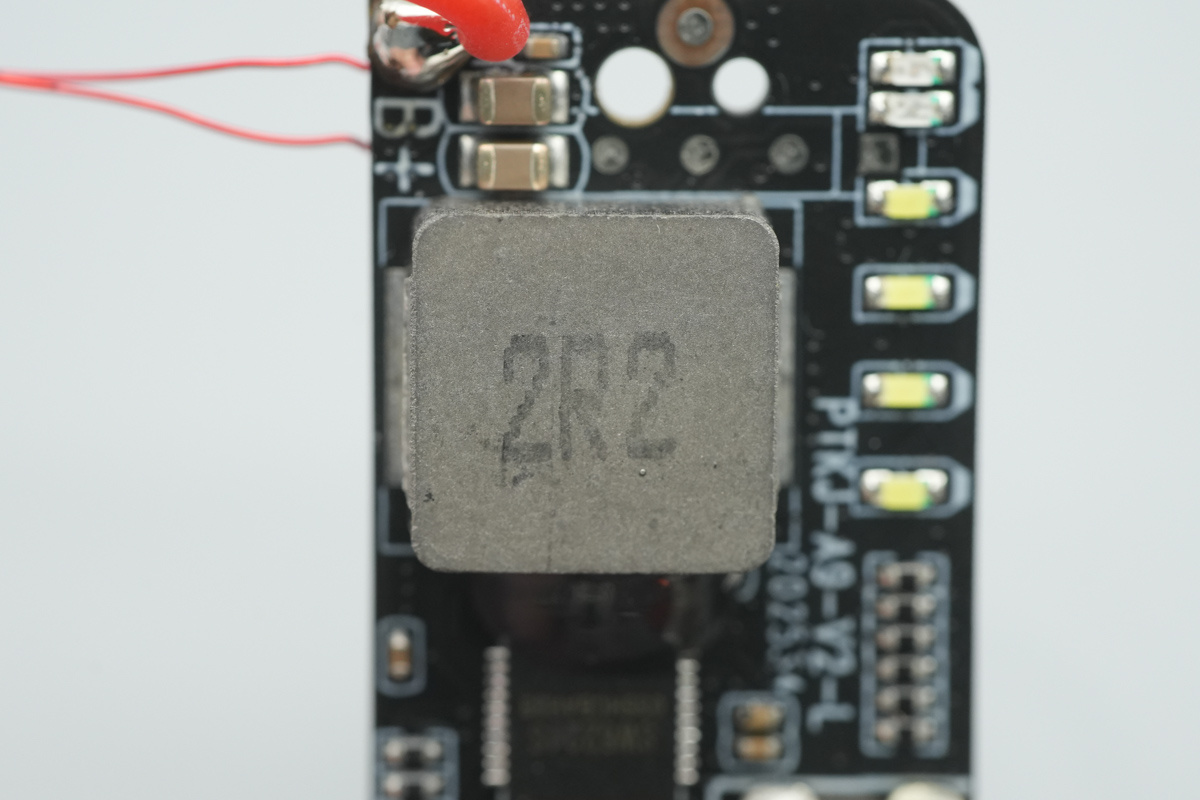 Teardown of the WiWU Silver Seraph Alloy Unibody Power Bank-Chargerlab