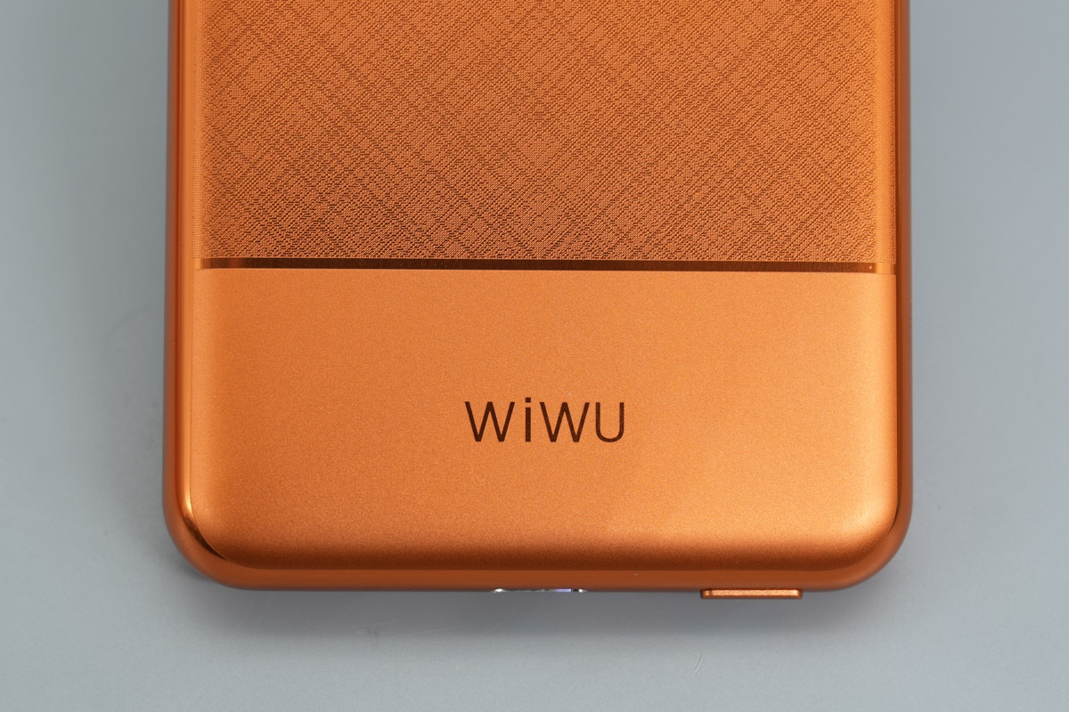 Teardown of the WiWU Silver Seraph Alloy Unibody Power Bank-Chargerlab