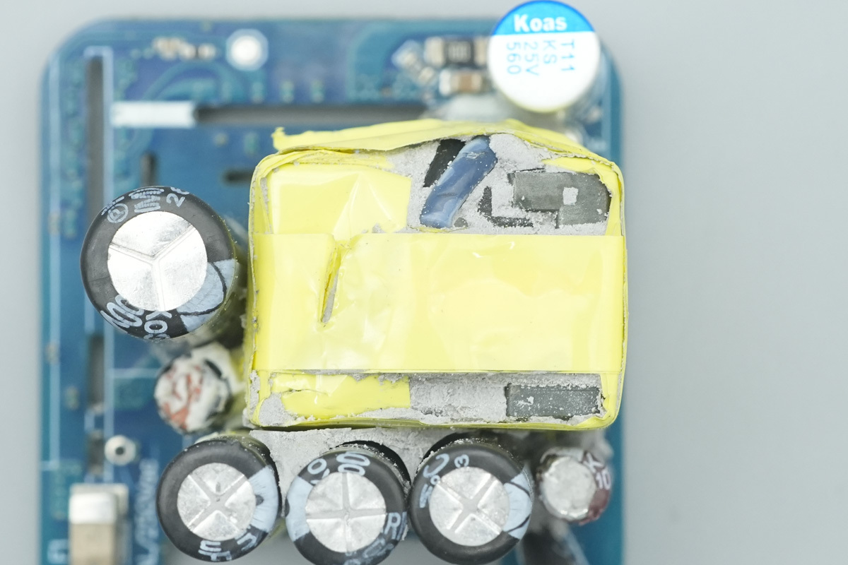 Teardown of the UGREEN 45W USB-C GaN Charger-Chargerlab