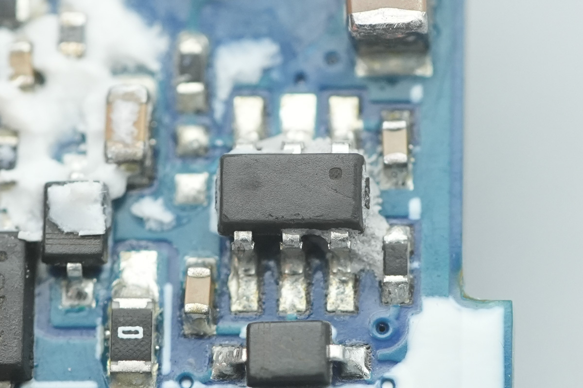 Teardown of the UGREEN 45W USB-C GaN Charger-Chargerlab