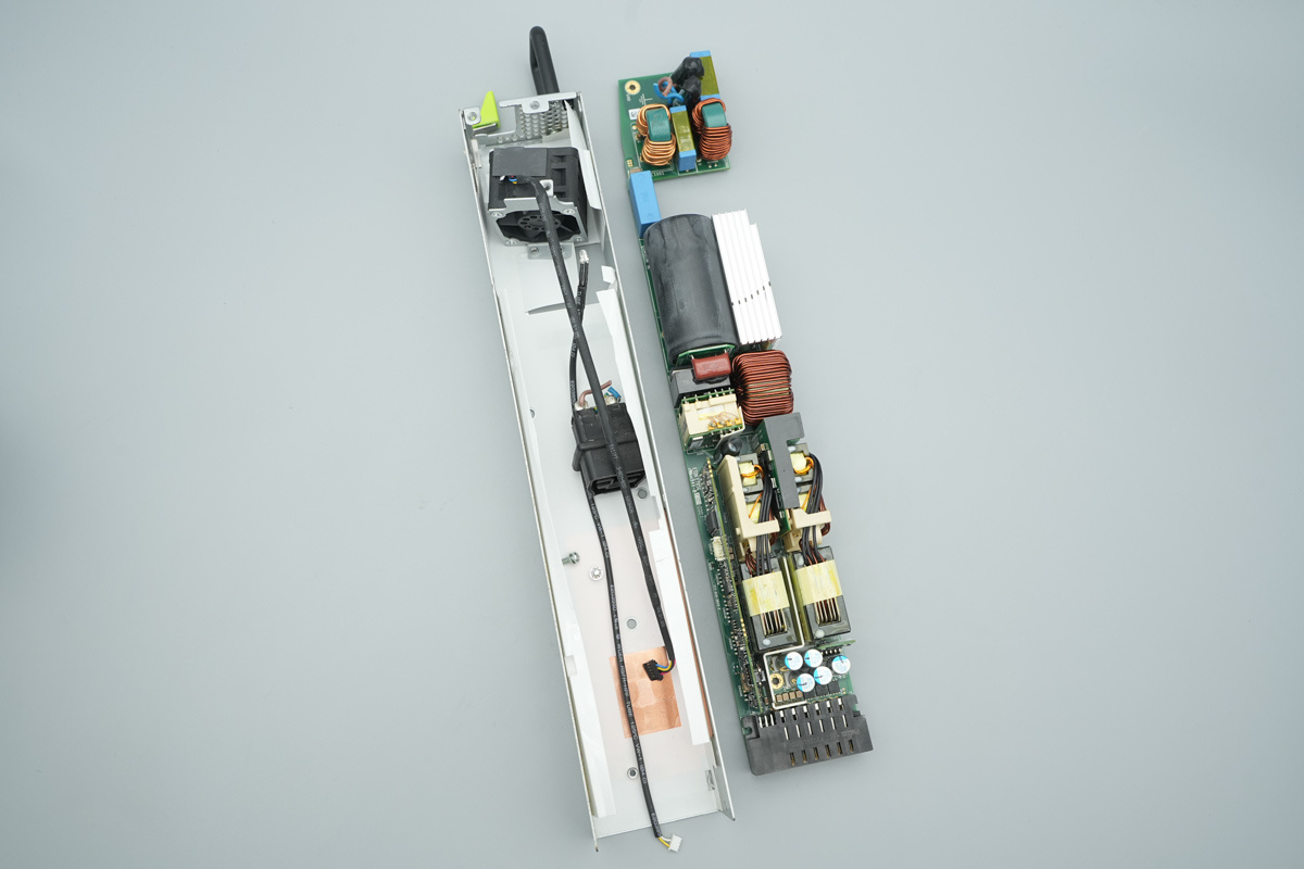 Teardown of the muRata’s 2000W Titanium-Rated SiC Server PSU-Chargerlab