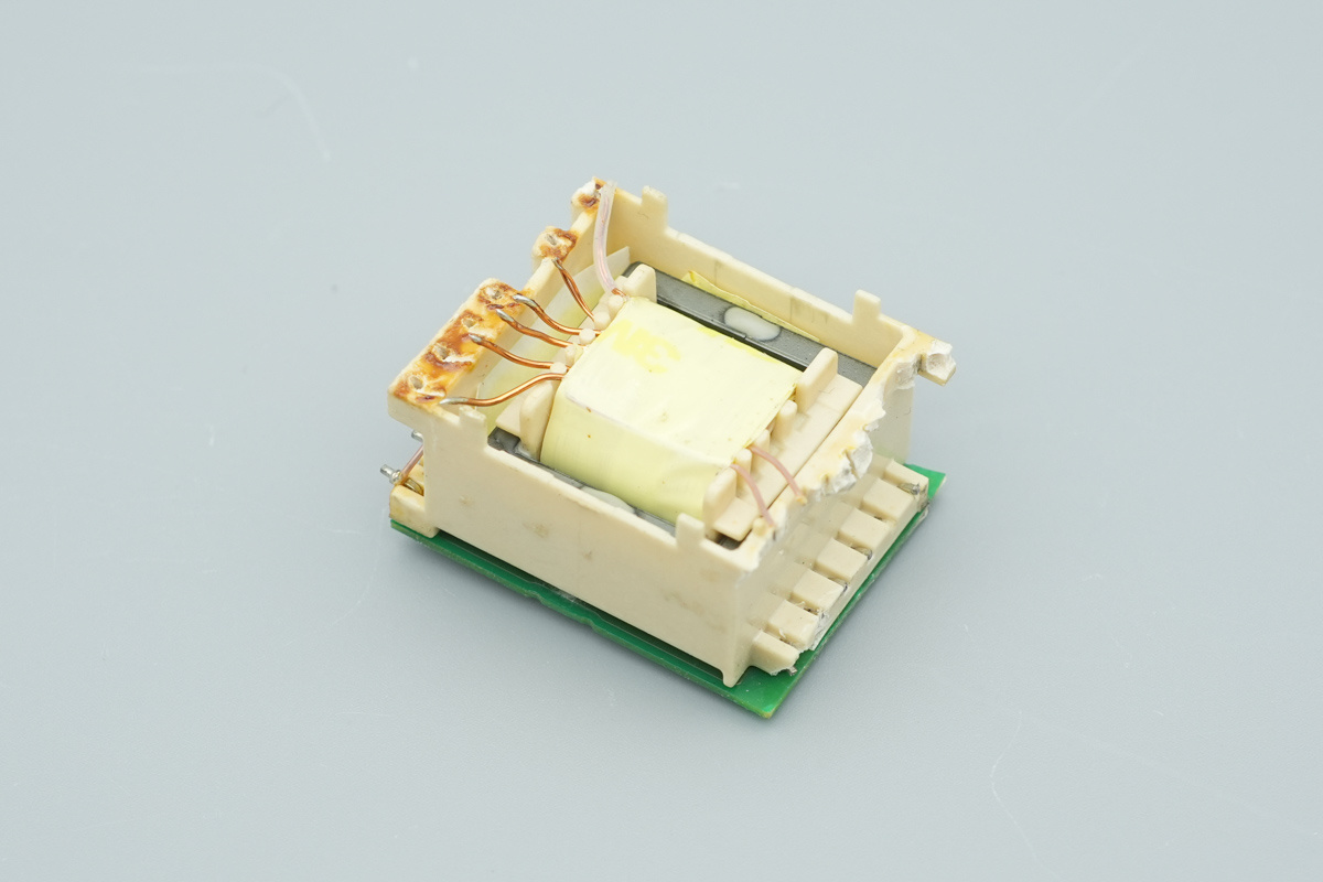 Teardown of the muRata’s 2000W Titanium-Rated SiC Server PSU-Chargerlab