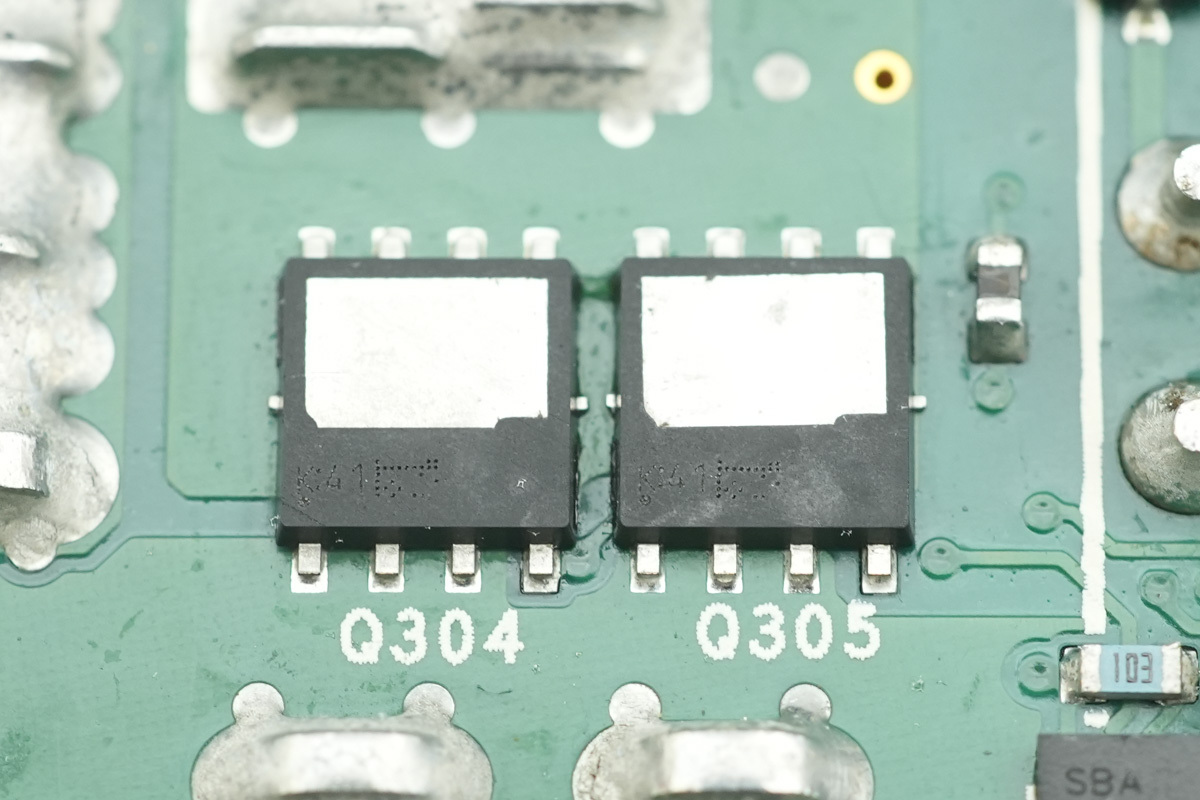 Teardown of the muRata’s 2000W Titanium-Rated SiC Server PSU-Chargerlab