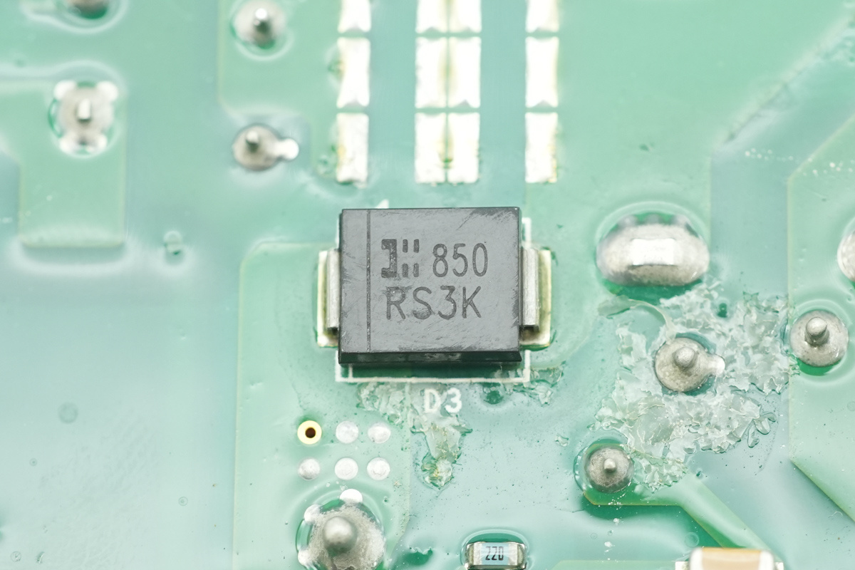 Teardown of the muRata’s 2000W Titanium-Rated SiC Server PSU-Chargerlab