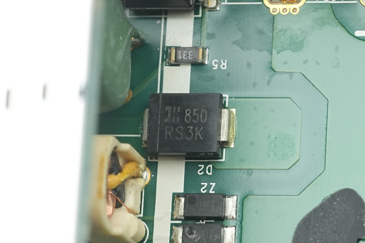 Teardown of the muRata’s 2000W Titanium-Rated SiC Server PSU-Chargerlab