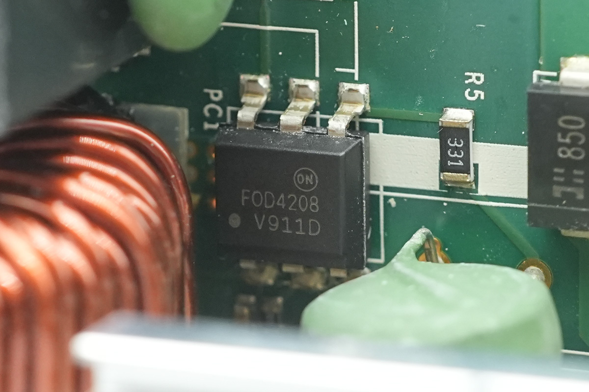 Teardown of the muRata’s 2000W Titanium-Rated SiC Server PSU-Chargerlab