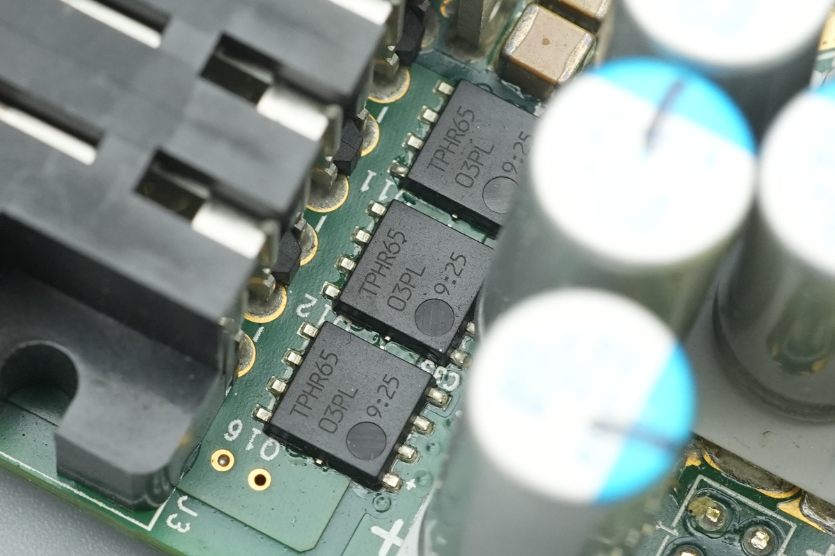 Teardown of the muRata’s 2000W Titanium-Rated SiC Server PSU-Chargerlab