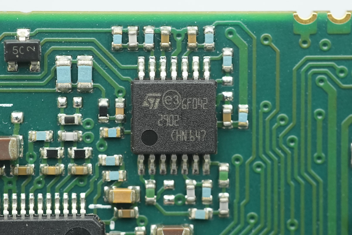 Teardown of the muRata’s 2000W Titanium-Rated SiC Server PSU-Chargerlab