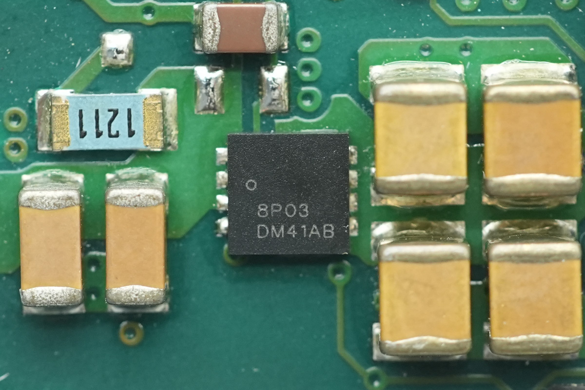 Teardown of the muRata’s 2000W Titanium-Rated SiC Server PSU-Chargerlab