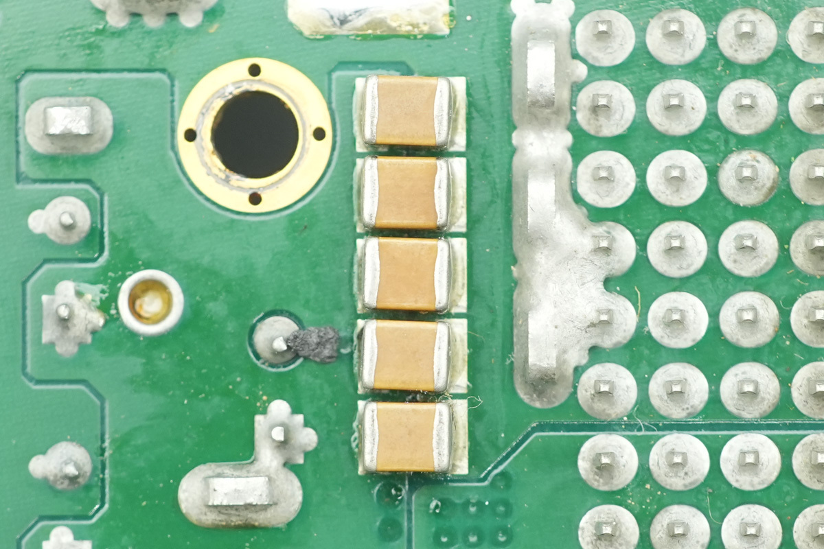 Teardown of the muRata’s 2000W Titanium-Rated SiC Server PSU-Chargerlab