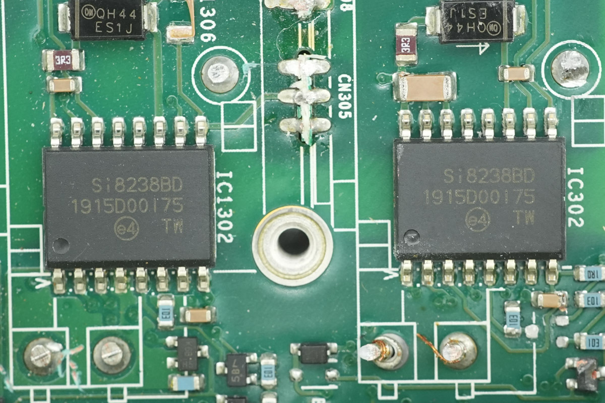 Teardown of the muRata’s 2000W Titanium-Rated SiC Server PSU-Chargerlab