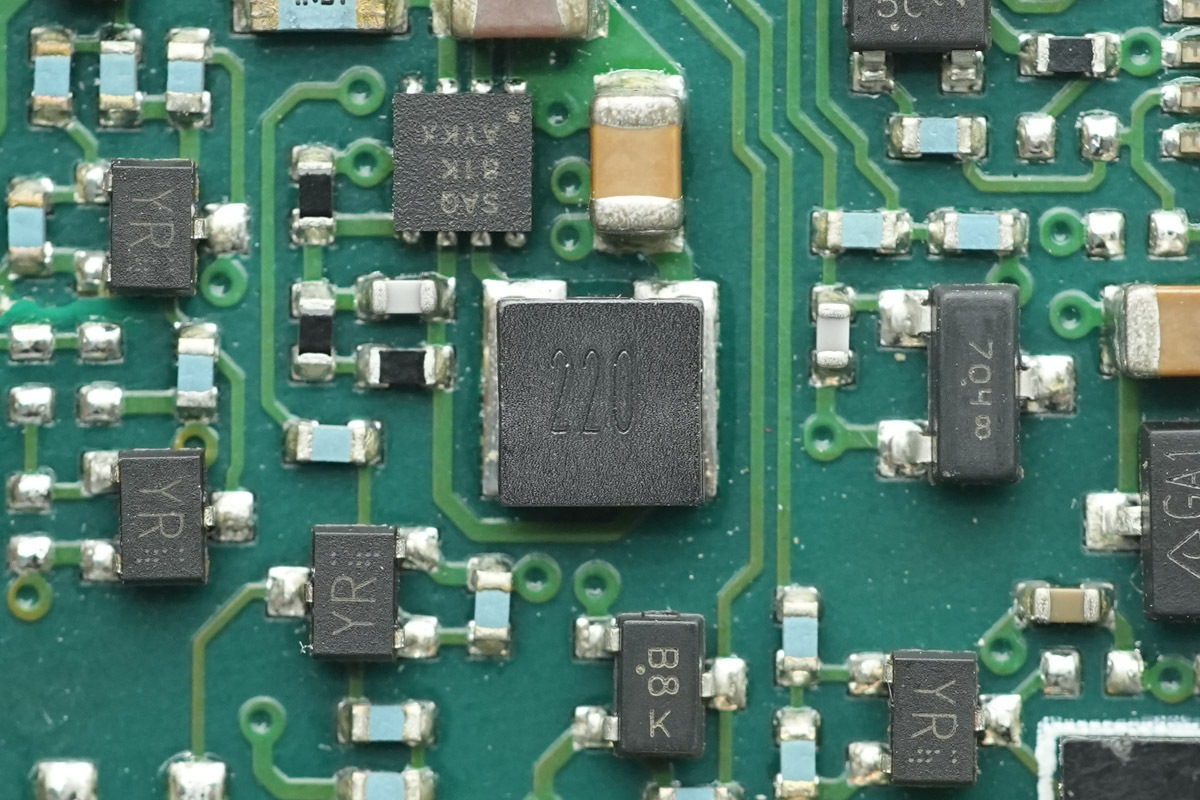 Teardown of the muRata’s 2000W Titanium-Rated SiC Server PSU-Chargerlab