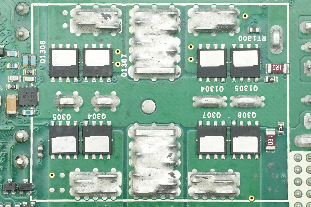 Teardown of the muRata’s 2000W Titanium-Rated SiC Server PSU-Chargerlab