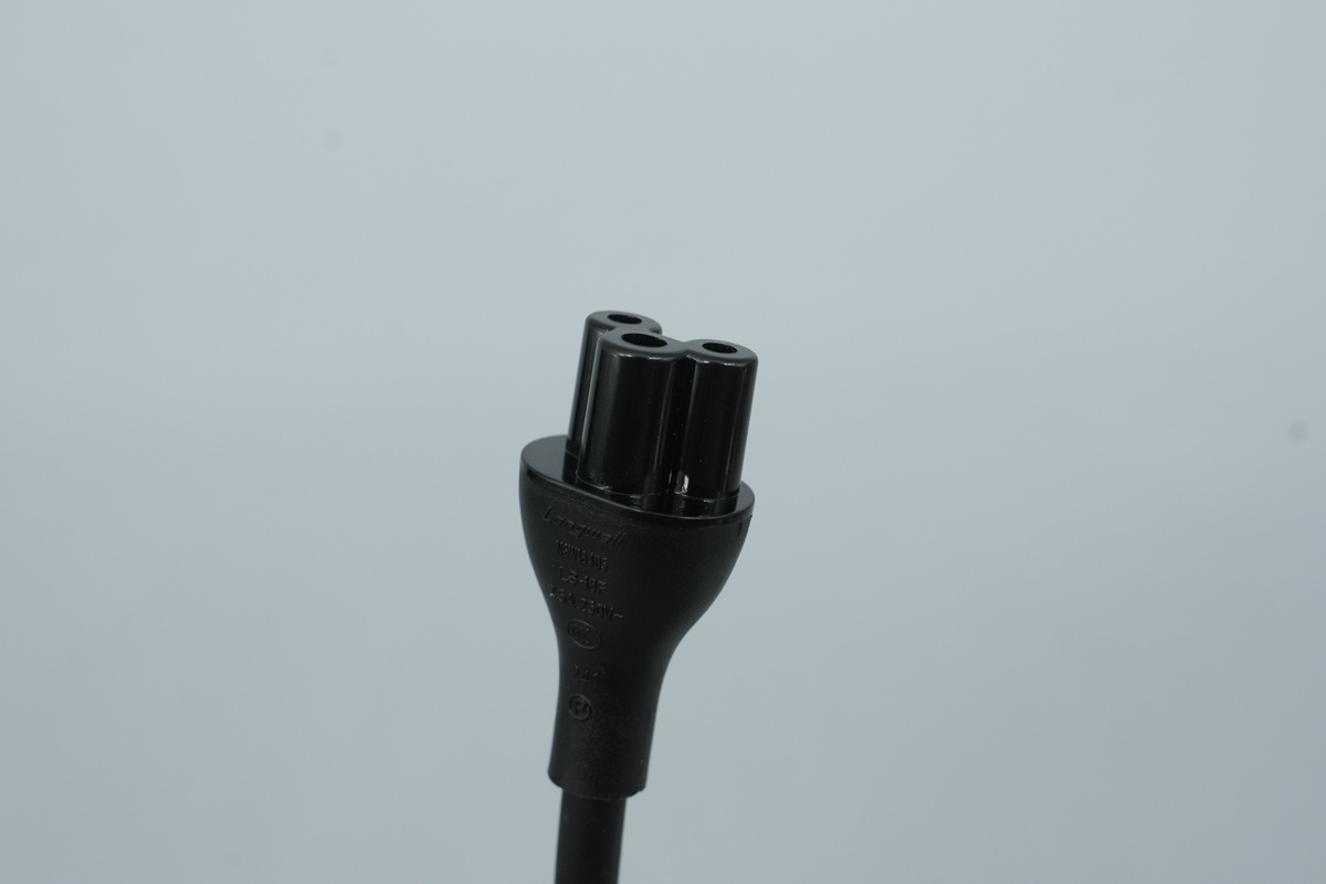 Teardown of the NVIDIA DGX Spark Original 240W USB-C Power Adapter-Chargerlab
