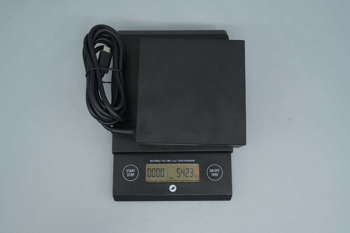 Teardown of the NVIDIA DGX Spark Original 240W USB-C Power Adapter-Chargerlab