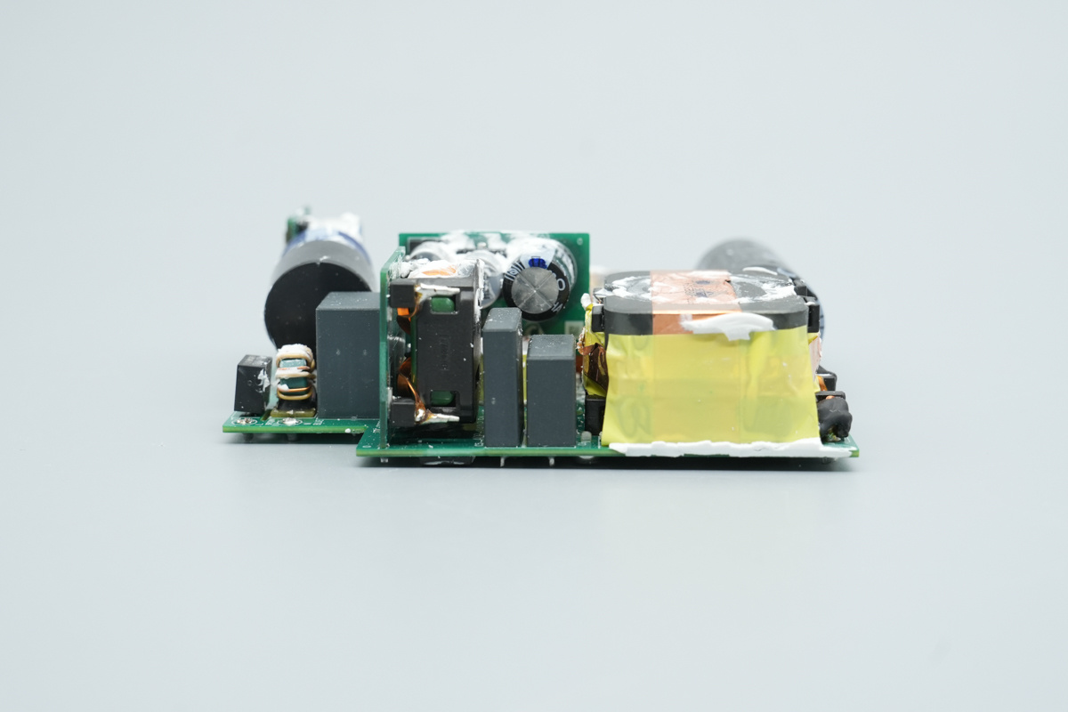 Teardown of the NVIDIA DGX Spark Original 240W USB-C Power Adapter-Chargerlab
