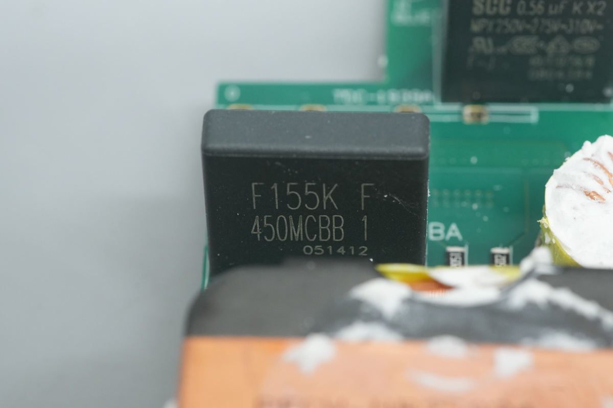 Teardown of the NVIDIA DGX Spark Original 240W USB-C Power Adapter-Chargerlab